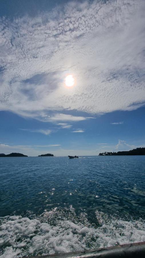 Paradise Island Beach Hotel Isla Grande Luaran gambar