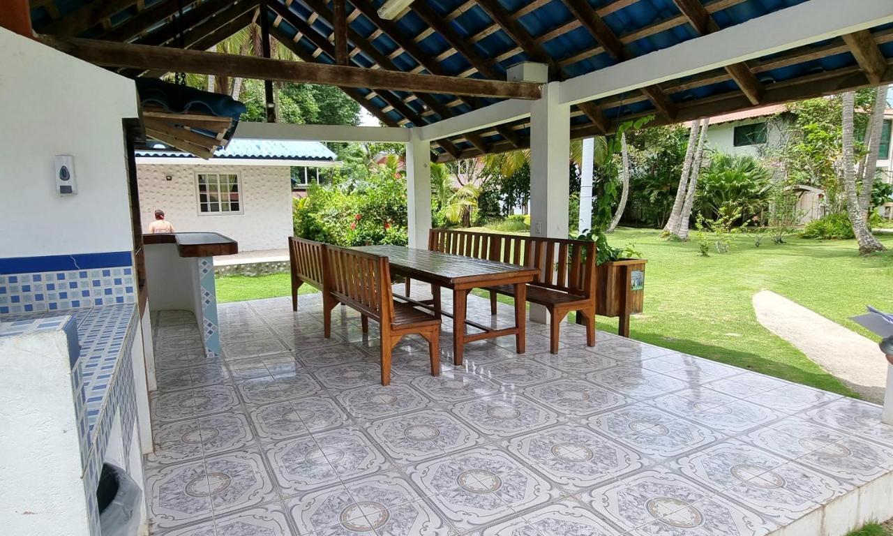 Paradise Island Beach Hotel Isla Grande Luaran gambar